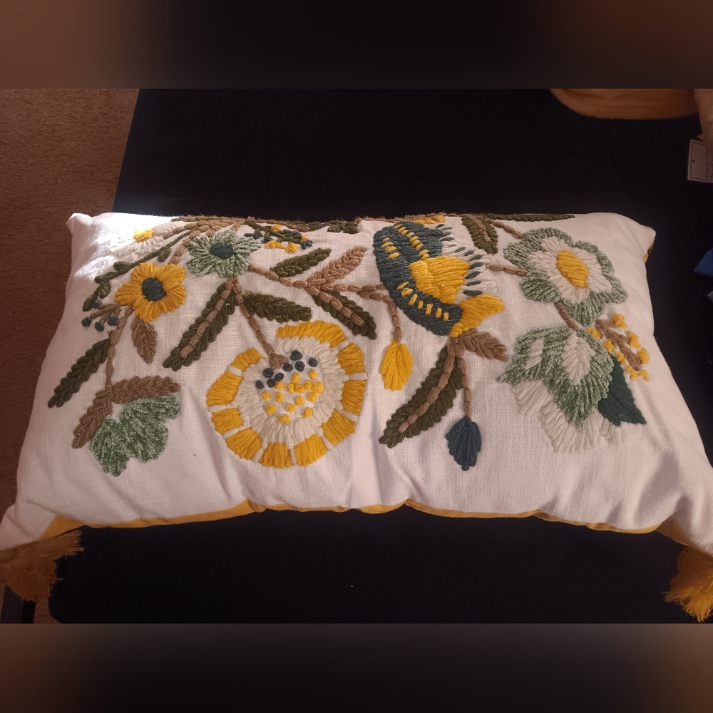 New tapestry toss pillow, floral design